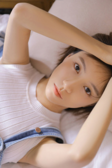一边吃奶一边哭乱抻又乱扭